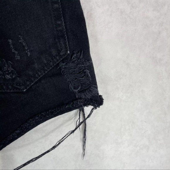 We The Free Sofia Black Cut Off Distressed Denim Jean Shorts Women's Size 27 - Picture 5 of 7